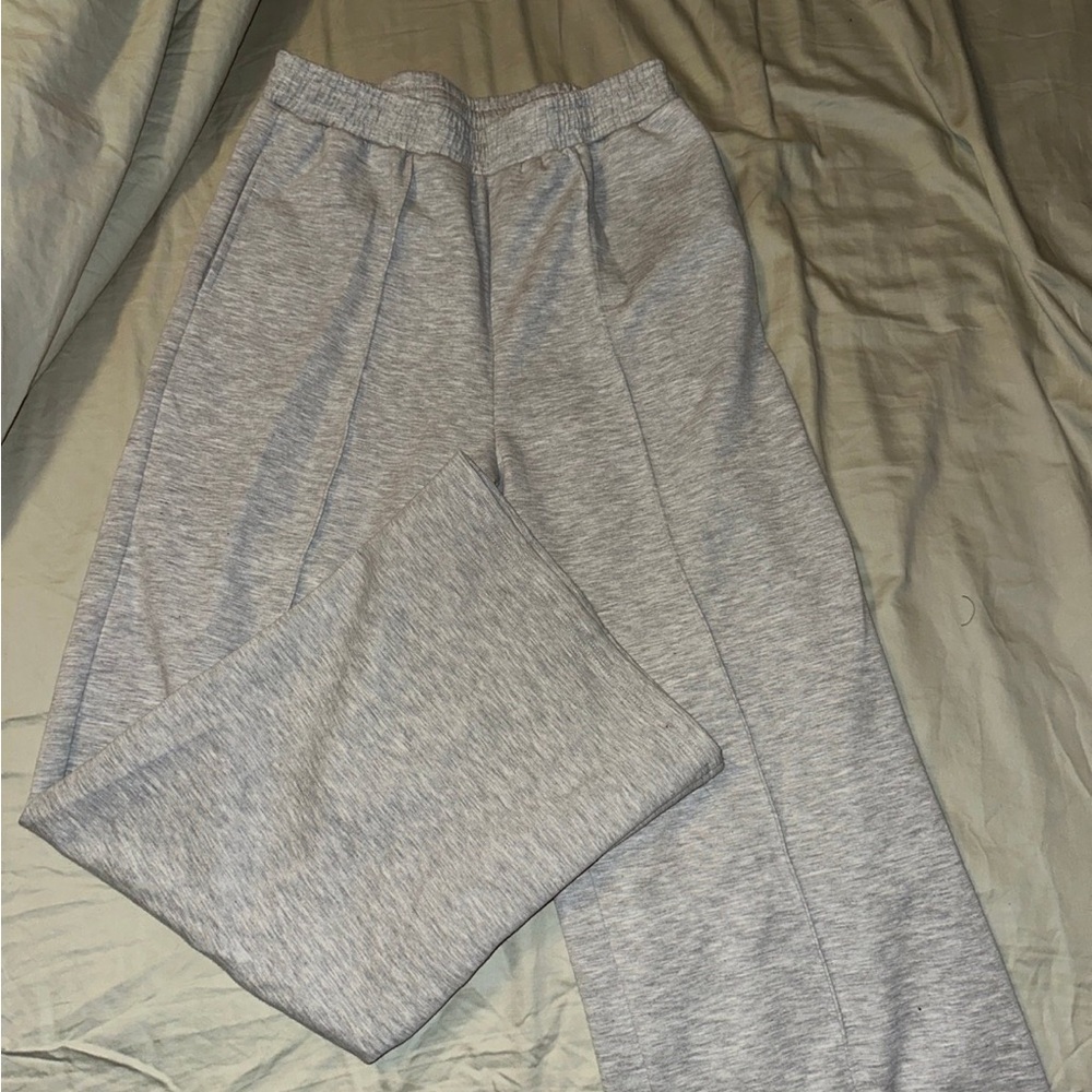 Sweat Pant and Cropped Hoodie Set